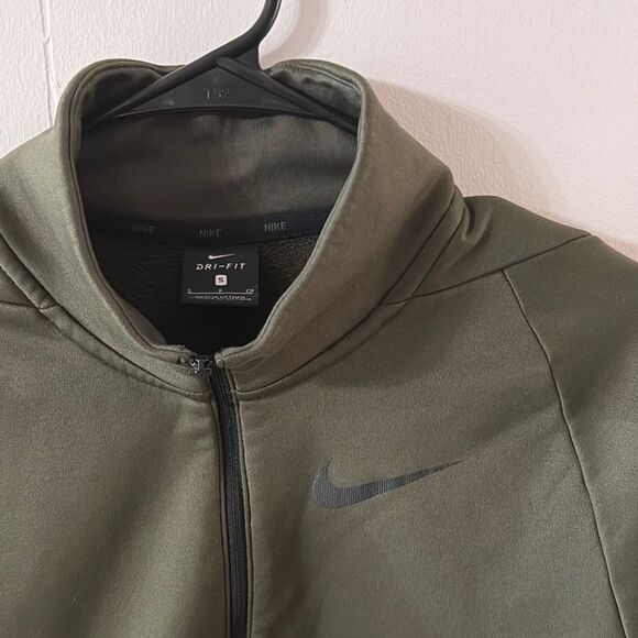 Nike DRI-FIT Green Performance Jacket Half-Zip Athletic Style - Picture 2 of 3